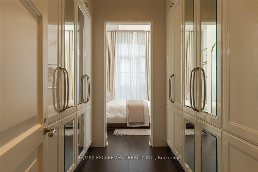 300 RANDALL Street, Unit PH1 thumbnail 32