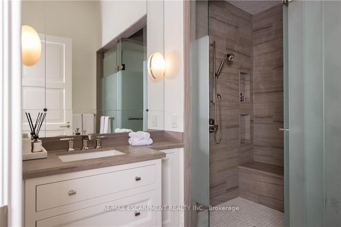300 RANDALL Street, Unit PH1 thumbnail 34