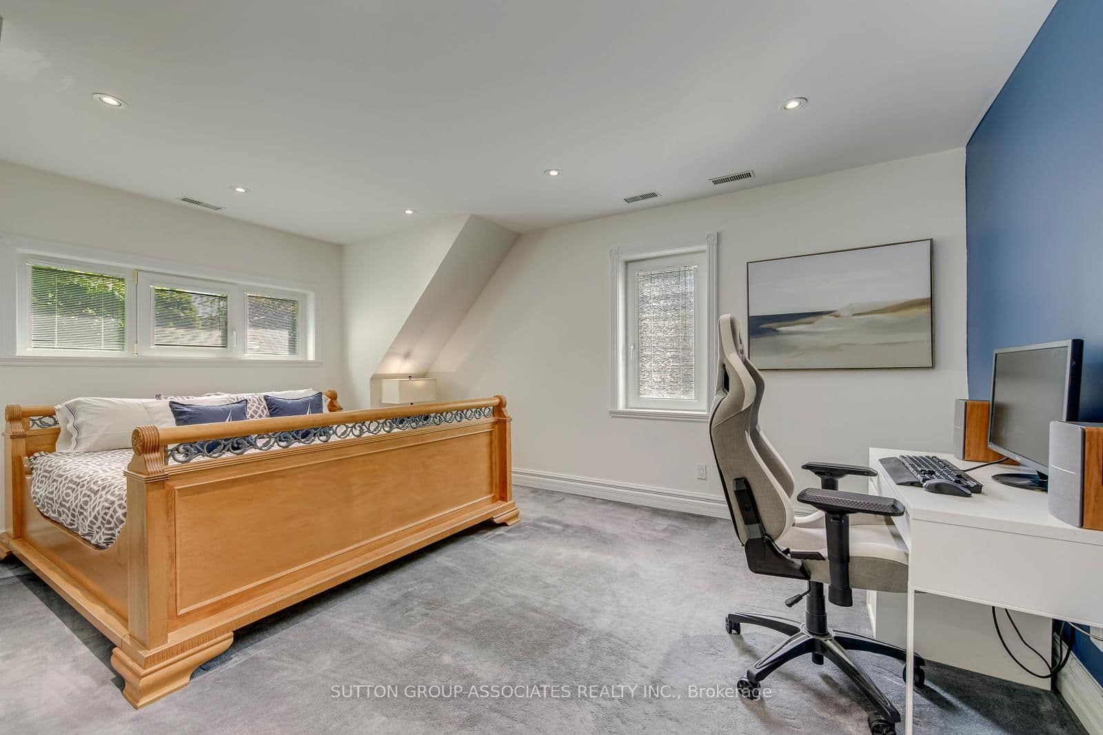 18 Martin Grove Road thumbnail 22