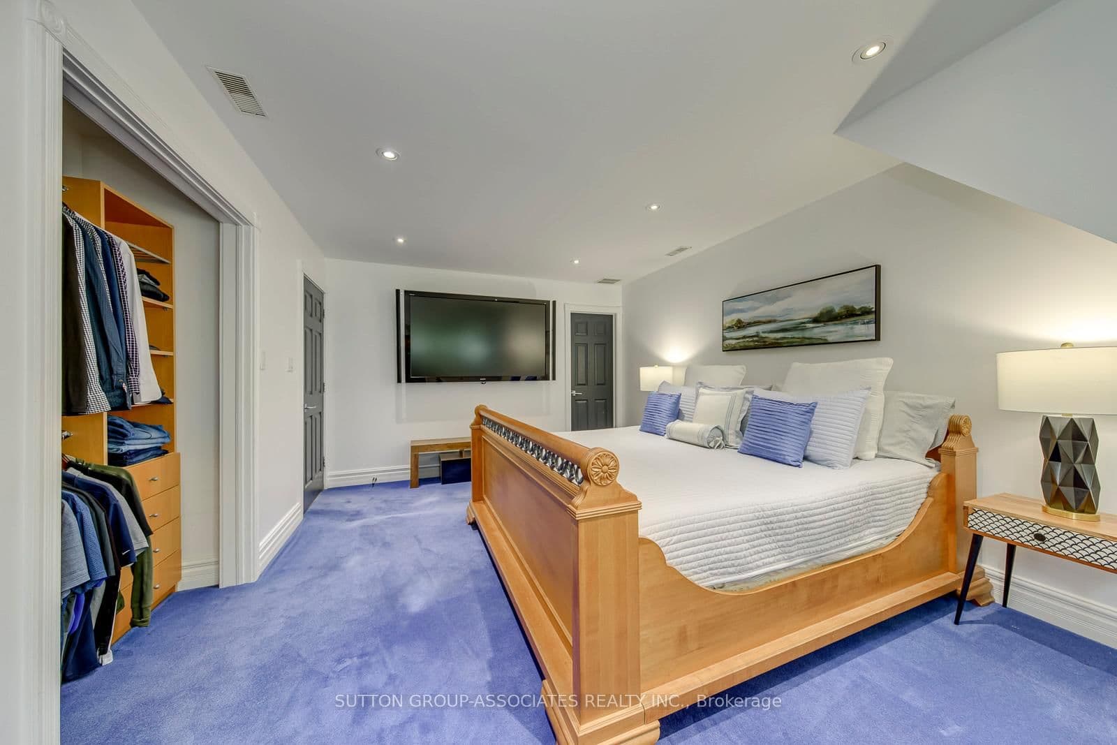 18 Martin Grove Road thumbnail 25