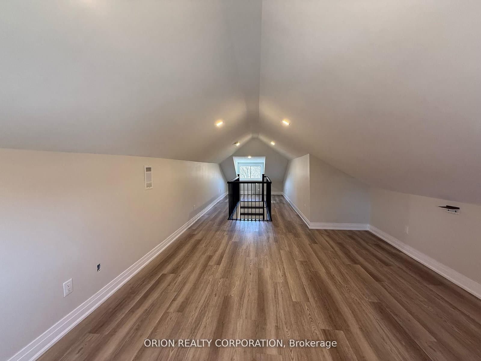 1016 Haig Boulevard thumbnail 39
