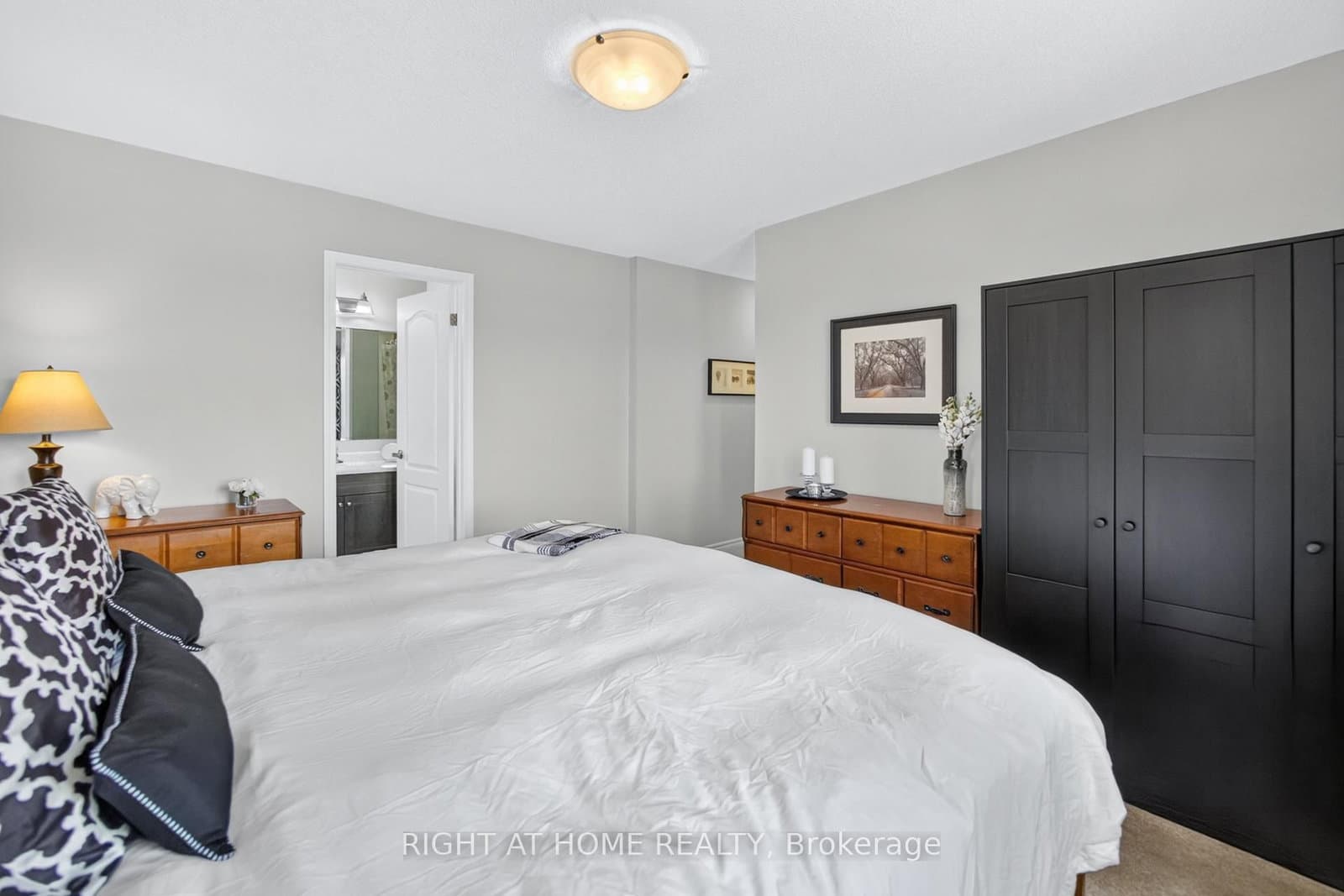615 Hepburn Road thumbnail 30
