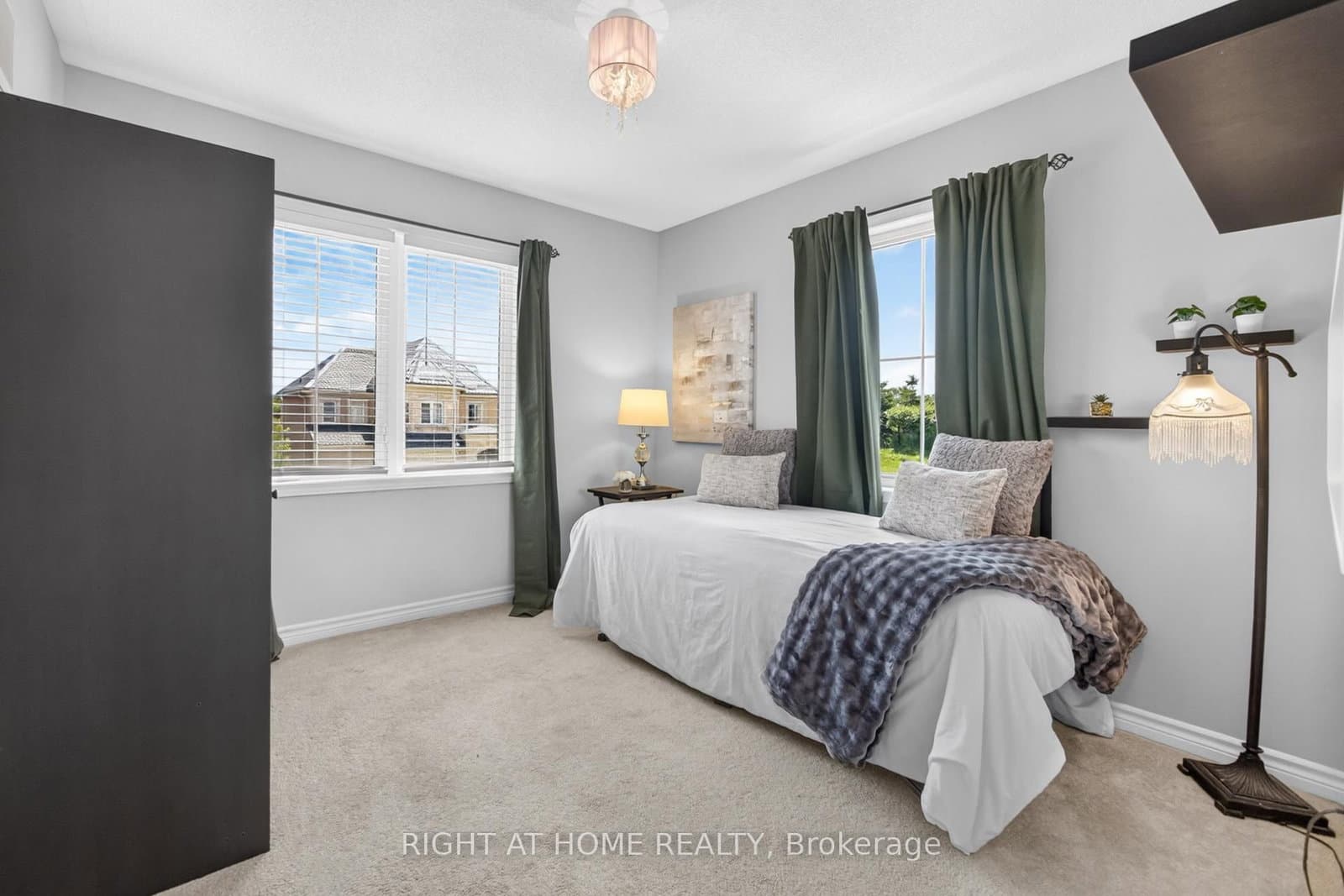 615 Hepburn Road thumbnail 34
