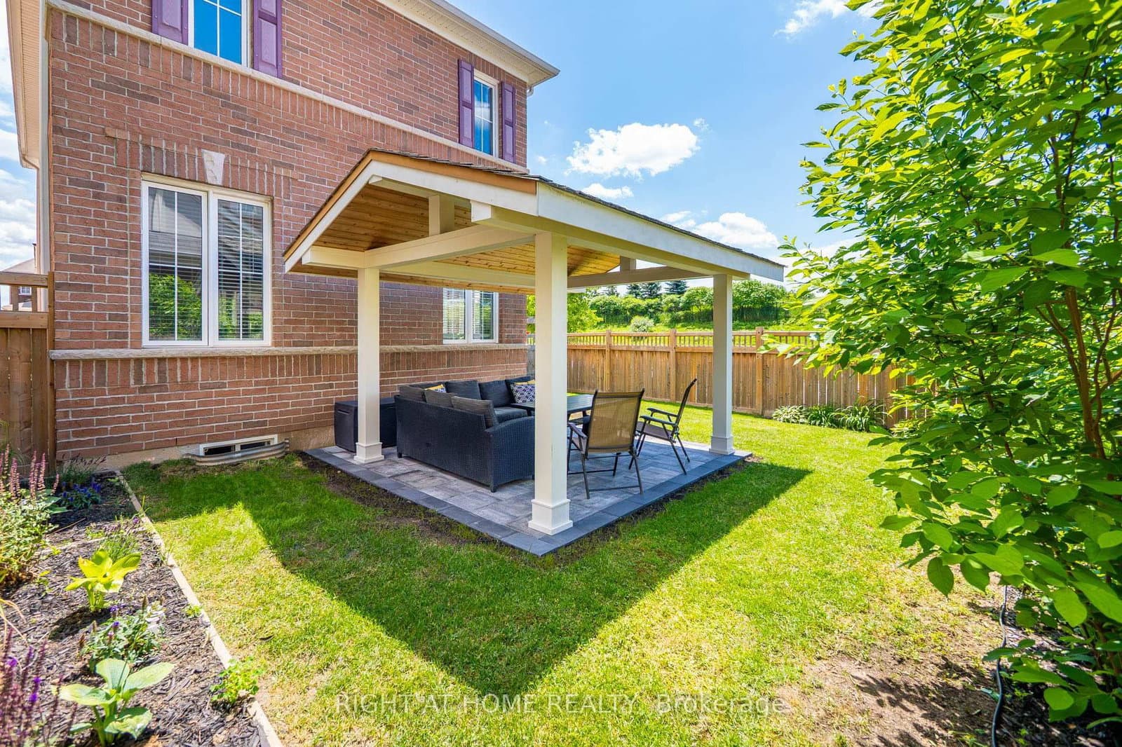 615 Hepburn Road thumbnail 43