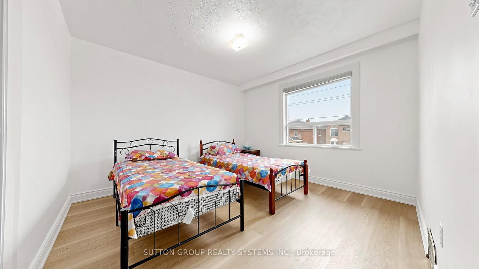 683 Old Weston Road thumbnail 10
