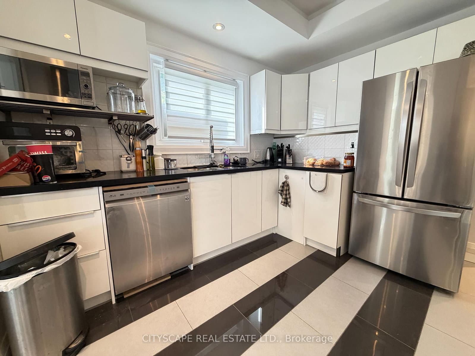 135 Bonham Boulevard, Unit Upper thumbnail 18