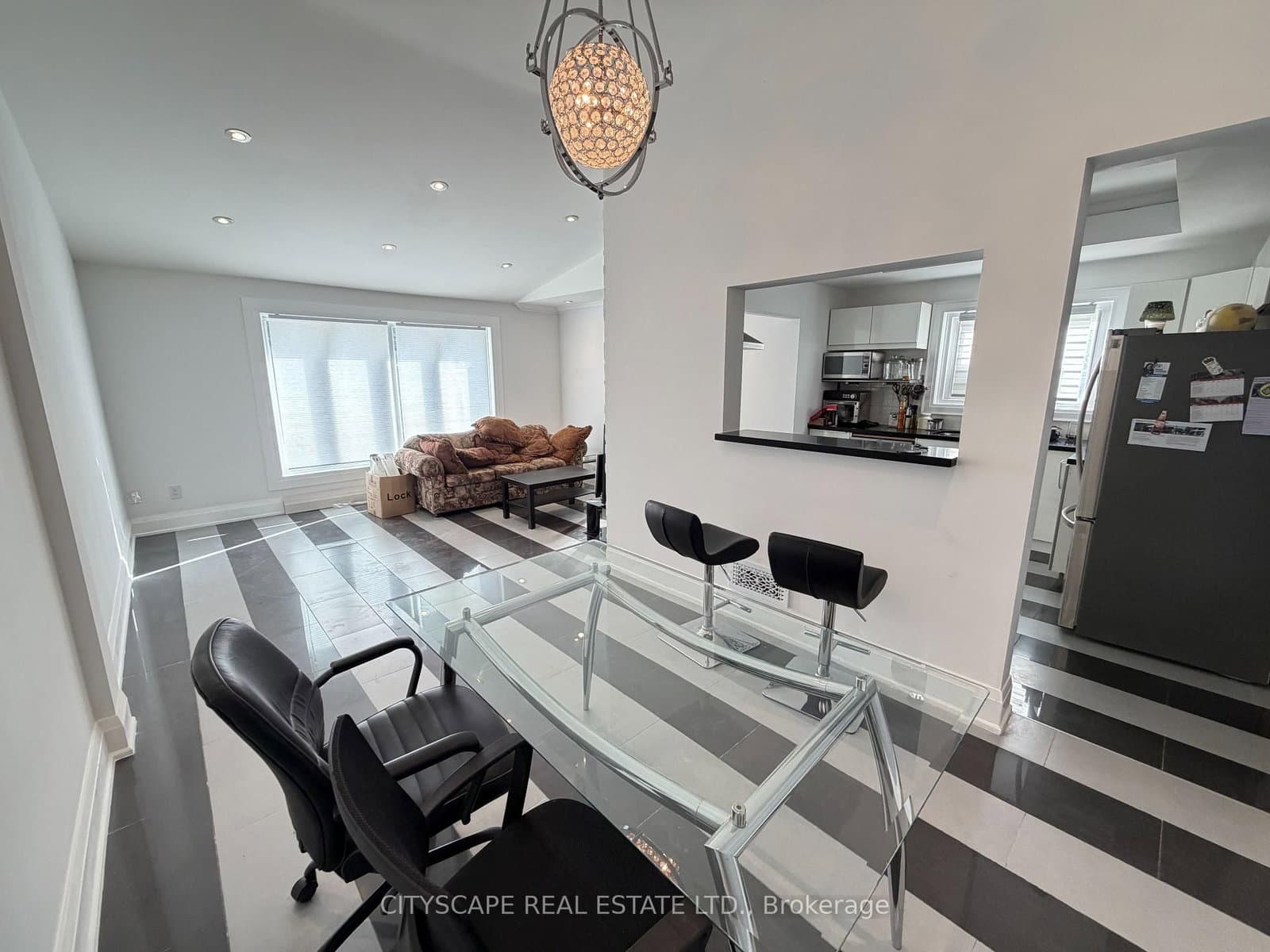135 Bonham Boulevard, Unit Upper thumbnail 38