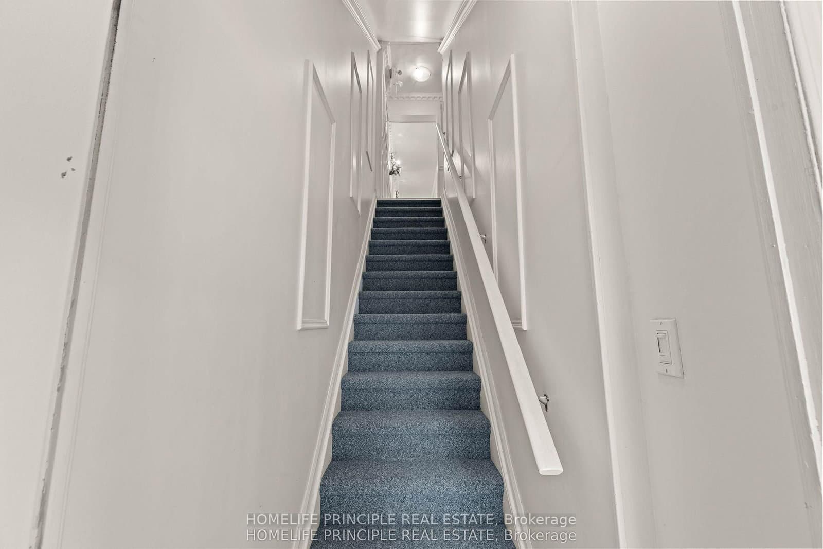 1270 Finch Avenue W, Unit 1 thumbnail 9