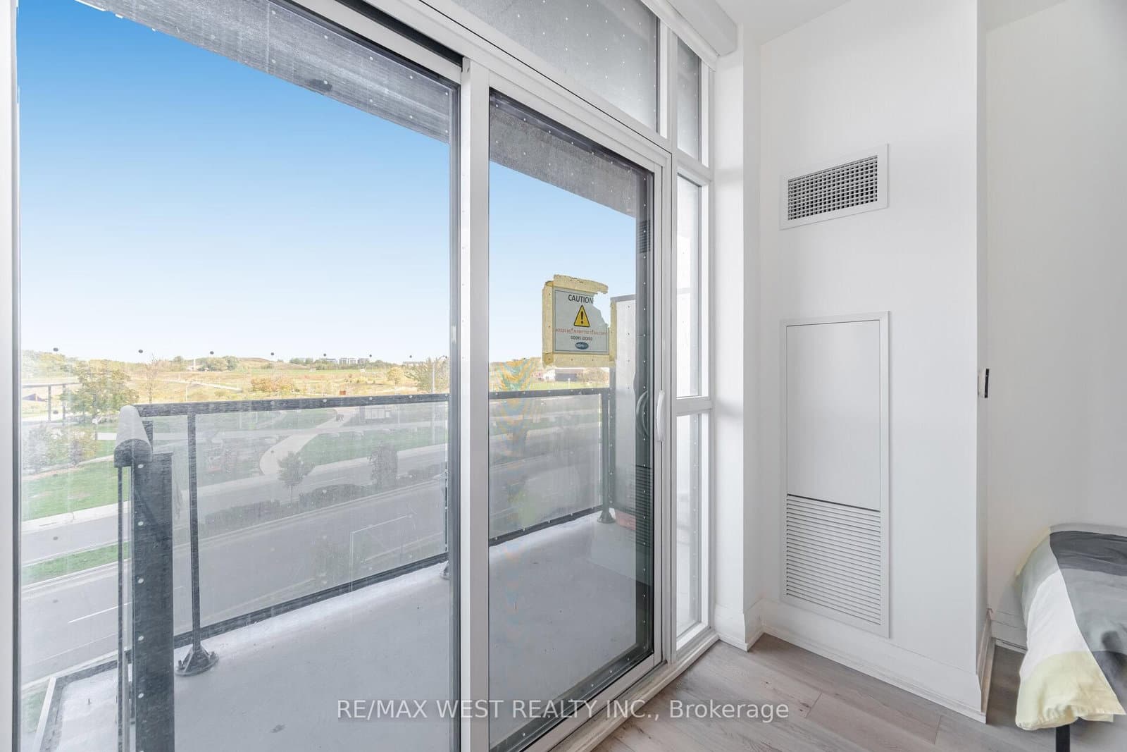 60 George Butchart Drive, Unit 218 thumbnail 20