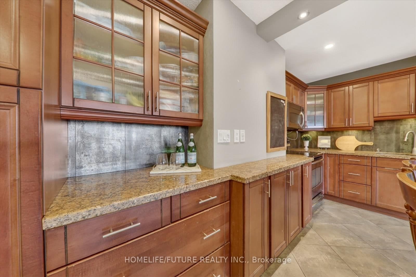 15 Elizabeth Street N, Unit 704 thumbnail 16