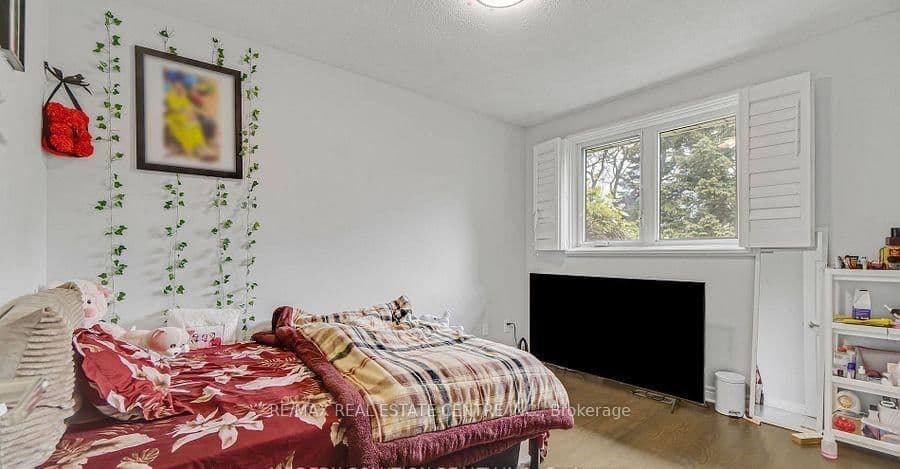 1011 Pearson Drive thumbnail 23