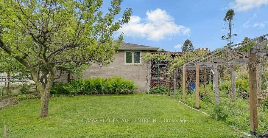1011 Pearson Drive thumbnail 44