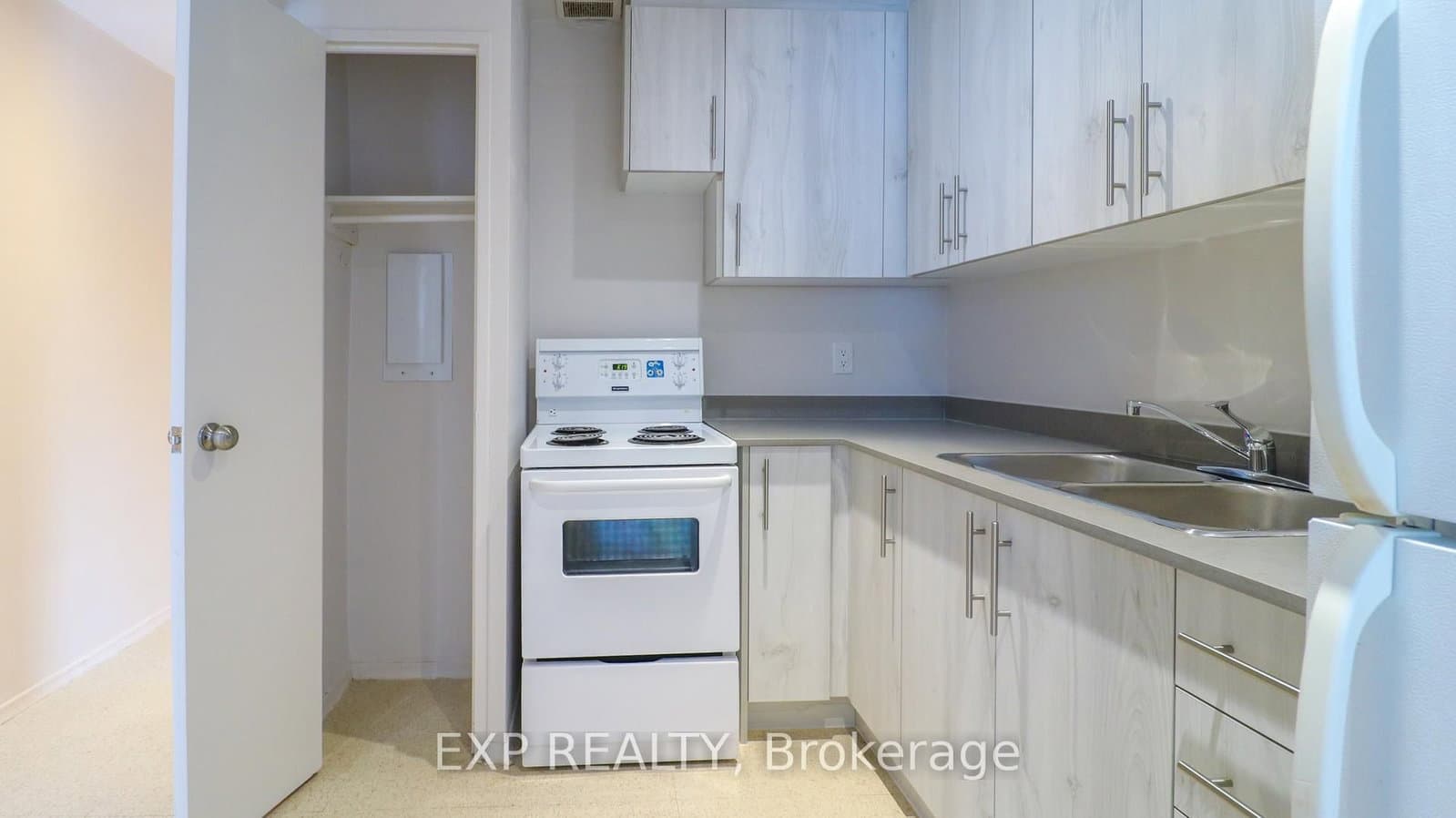 84 Second Street, Unit 207 thumbnail 3