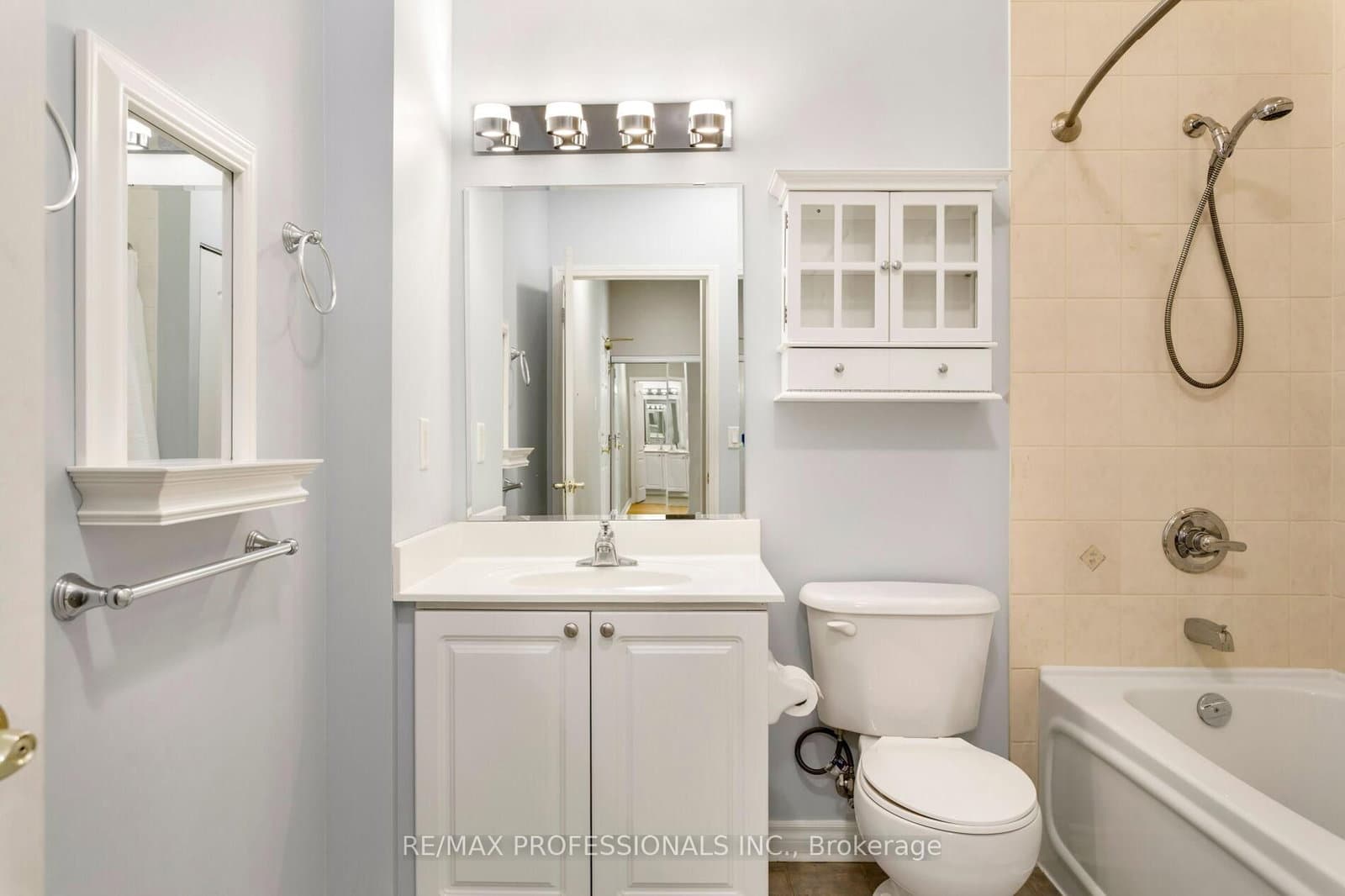 350 Princess Royal Drive, Unit 102 thumbnail 36
