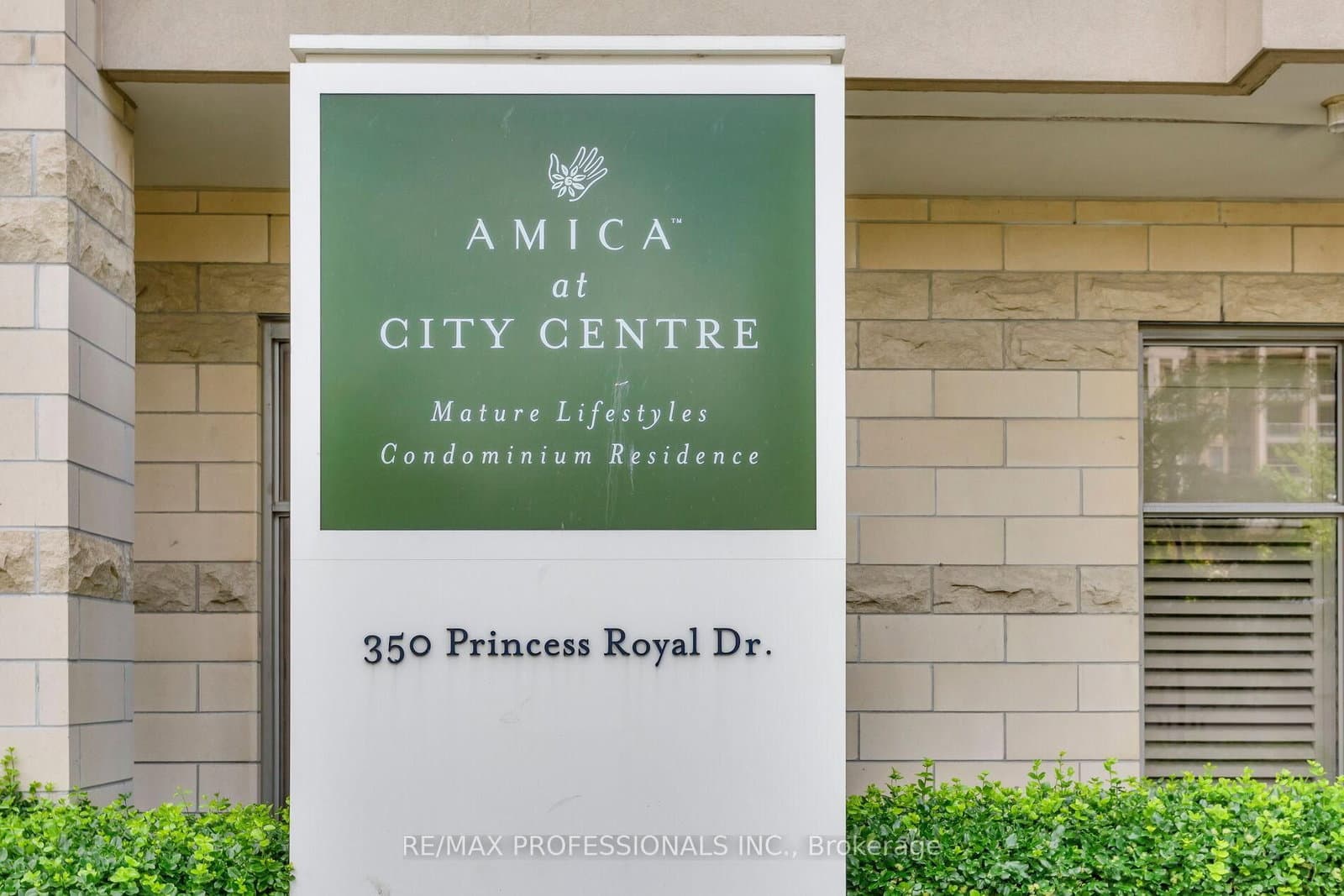 350 Princess Royal Drive, Unit 102 thumbnail 39
