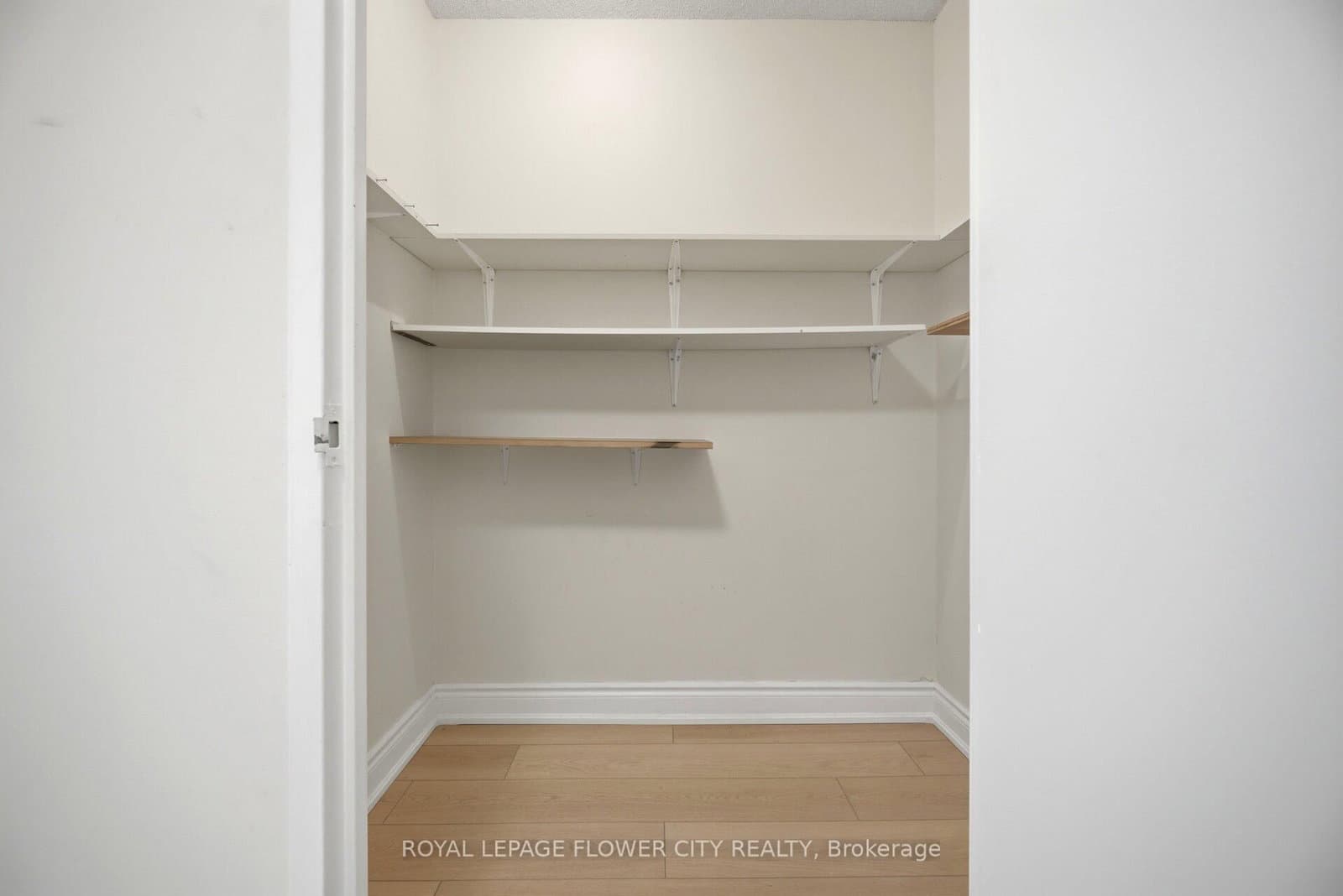 8 Lisa Street, Unit 307 thumbnail 10