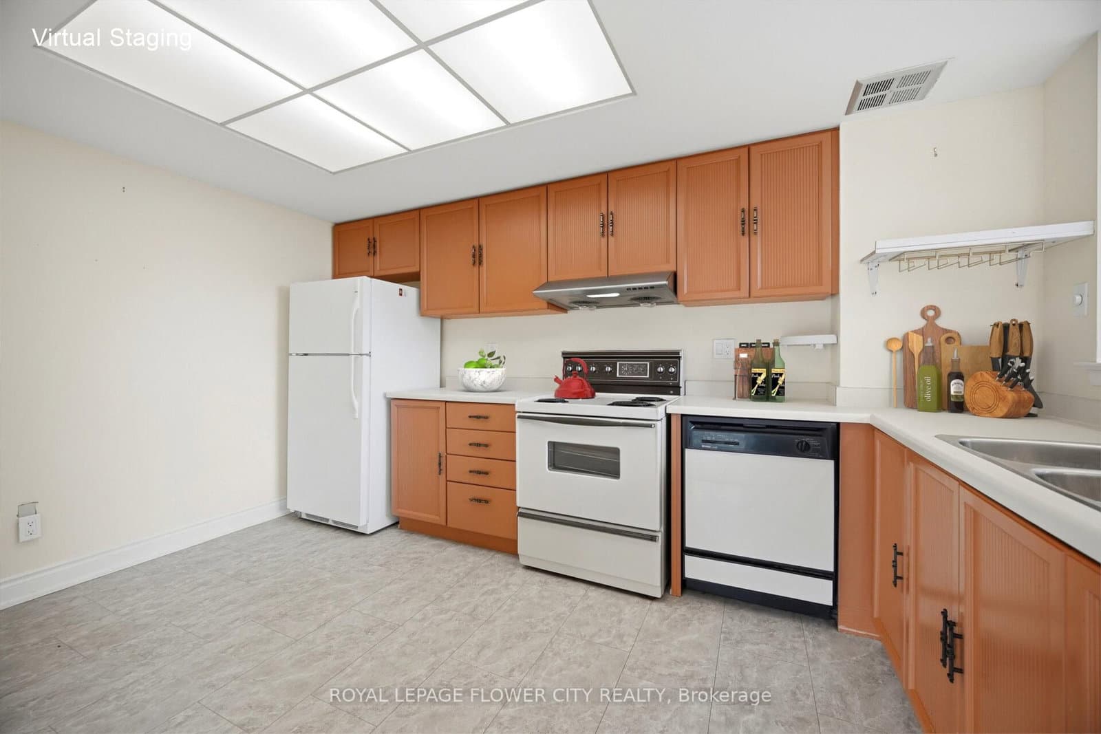 8 Lisa Street, Unit 307 thumbnail 17