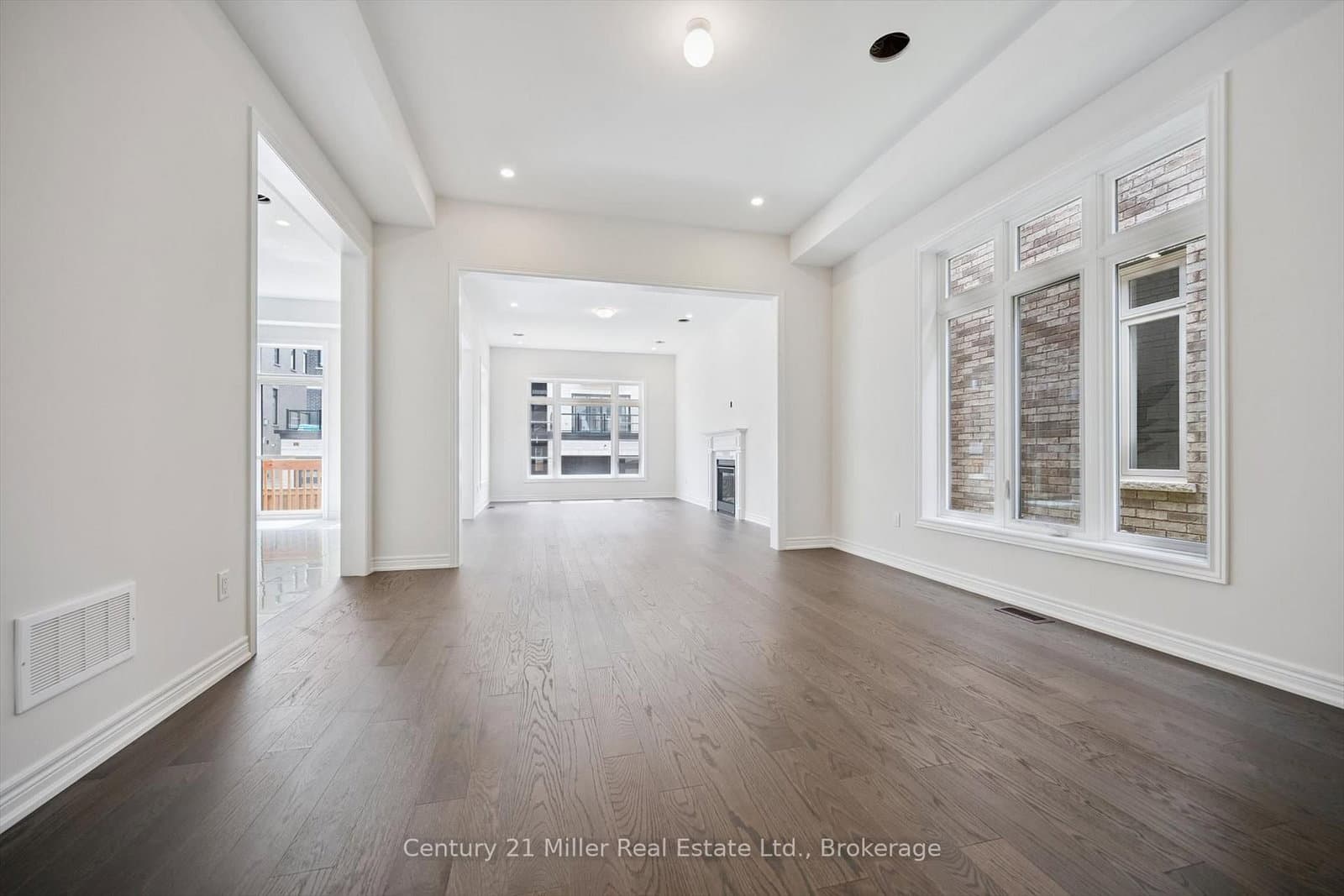 3262 Millicent Avenue thumbnail 6