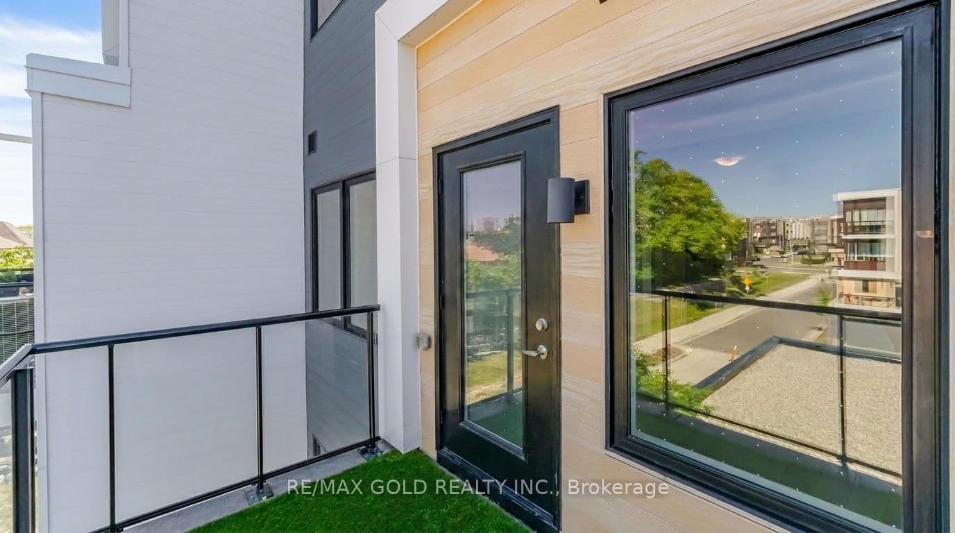 155 Downsview Park Boulevard, Unit 204 thumbnail 32