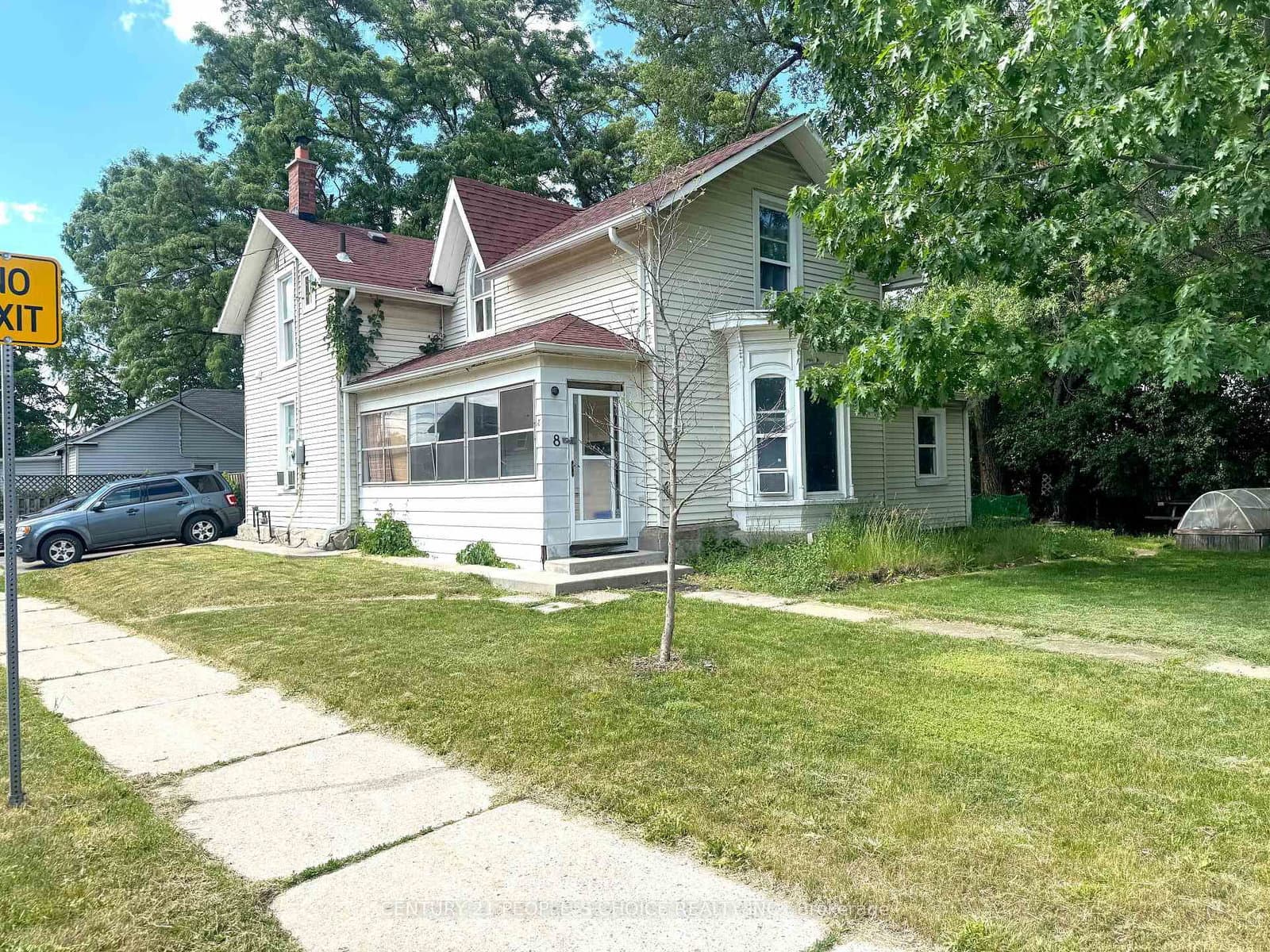 8 Mary Street - Image 1
