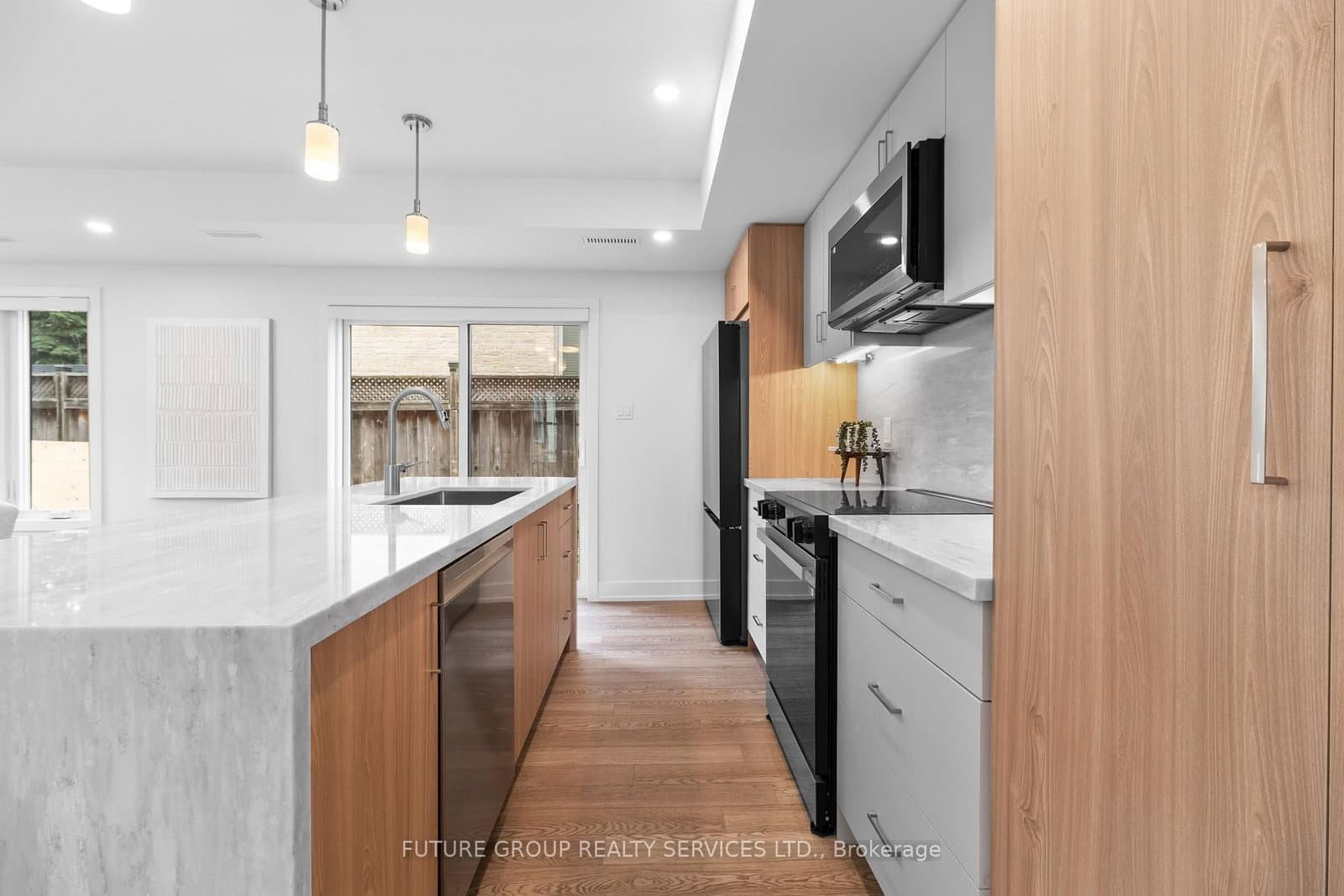 34 Poplar Avenue, Unit Unit 5 thumbnail 8