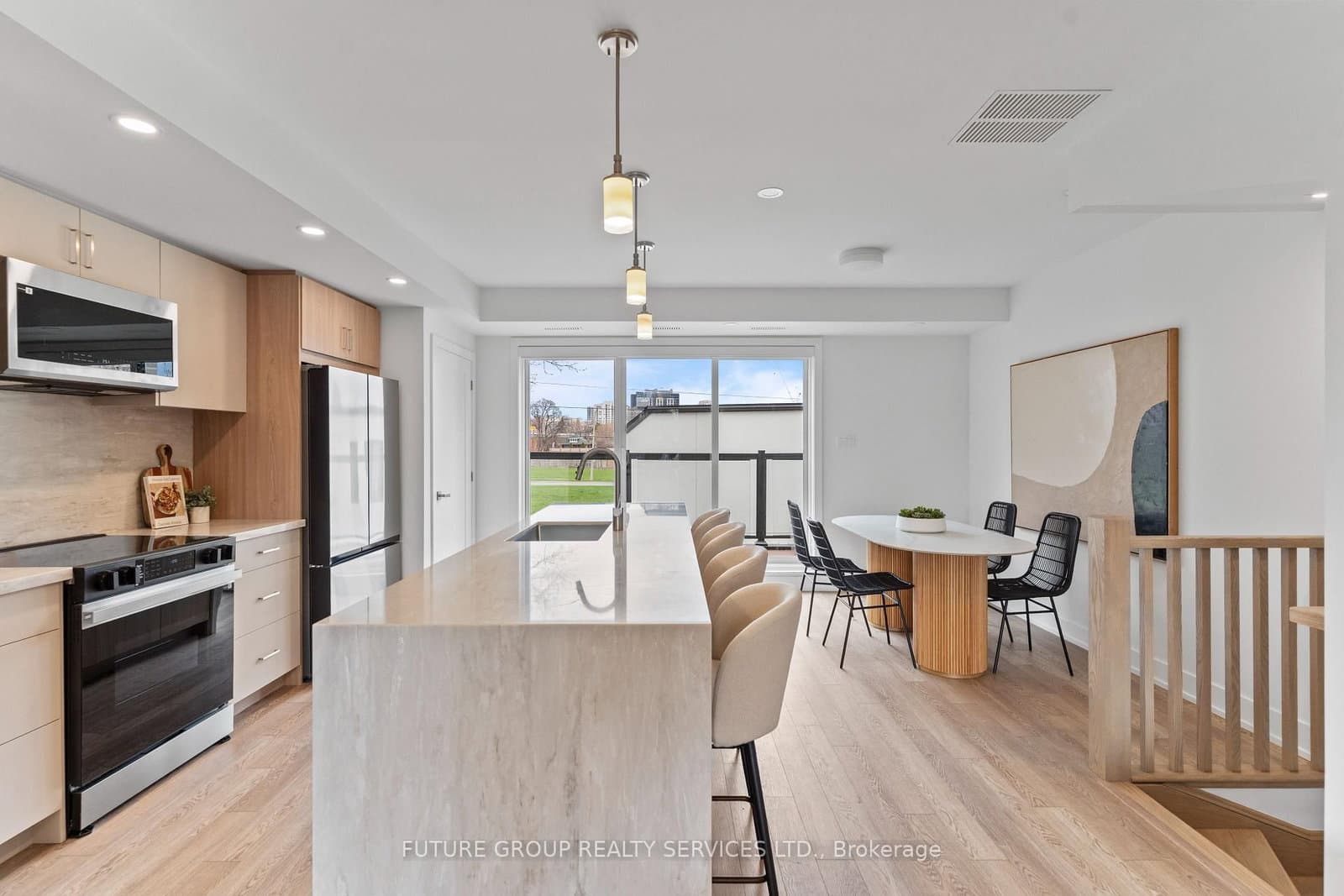 15 Acorn Avenue, Unit Unit 3 - Image 1