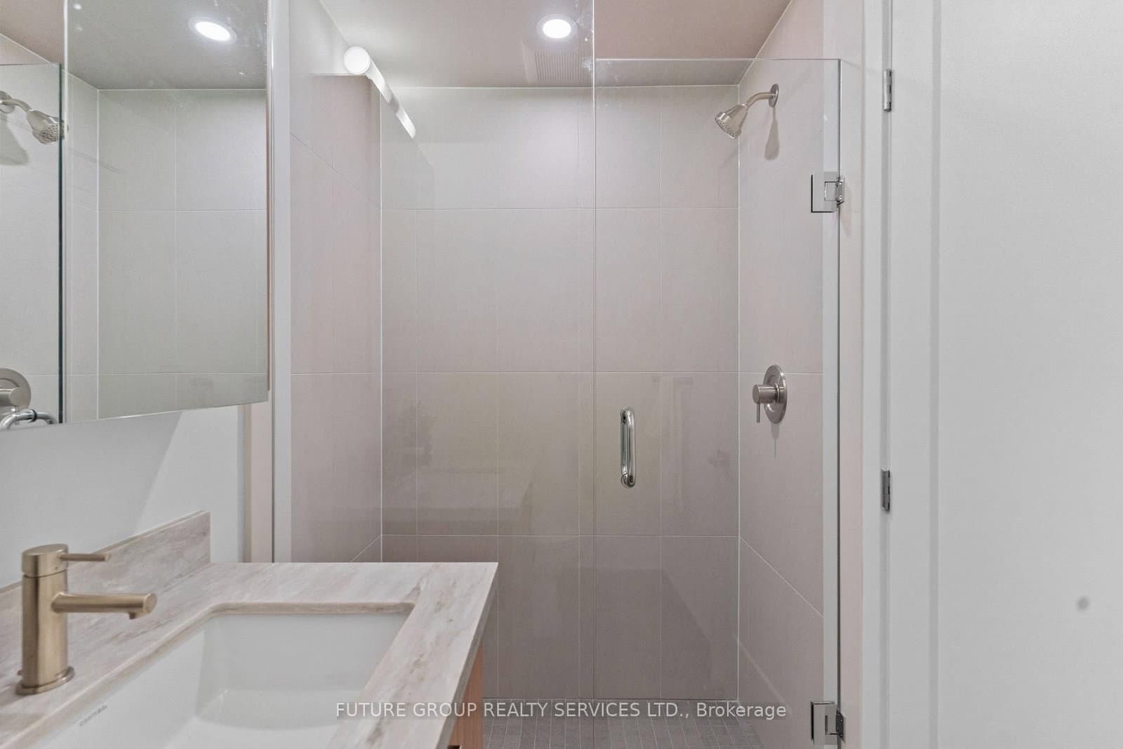 15 Acorn Avenue, Unit Unit 3 thumbnail 28