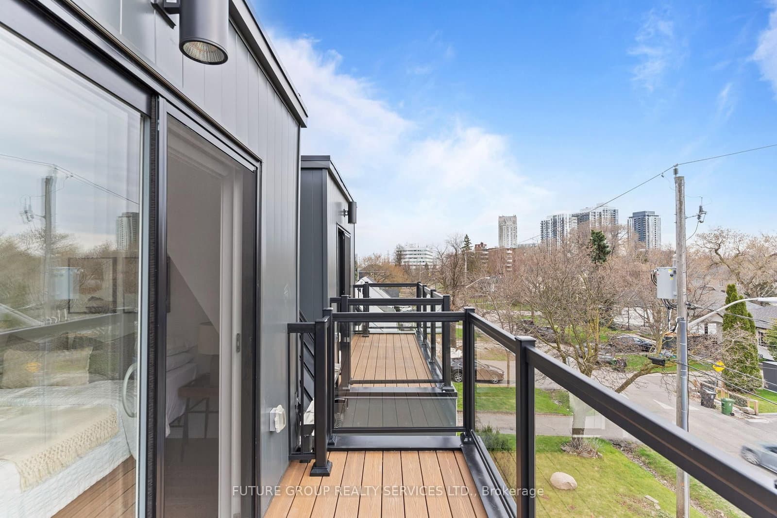 15 Acorn Avenue, Unit Unit 3 thumbnail 29
