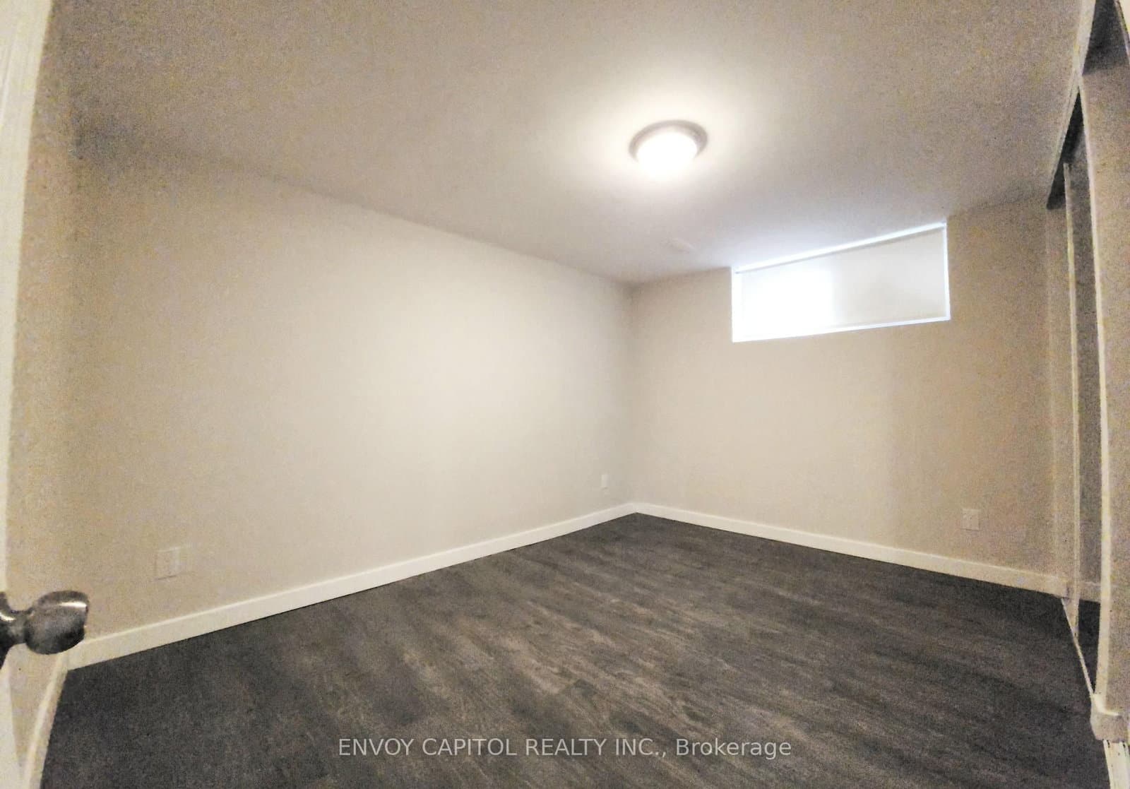 84 Macdonald Avenue thumbnail 10