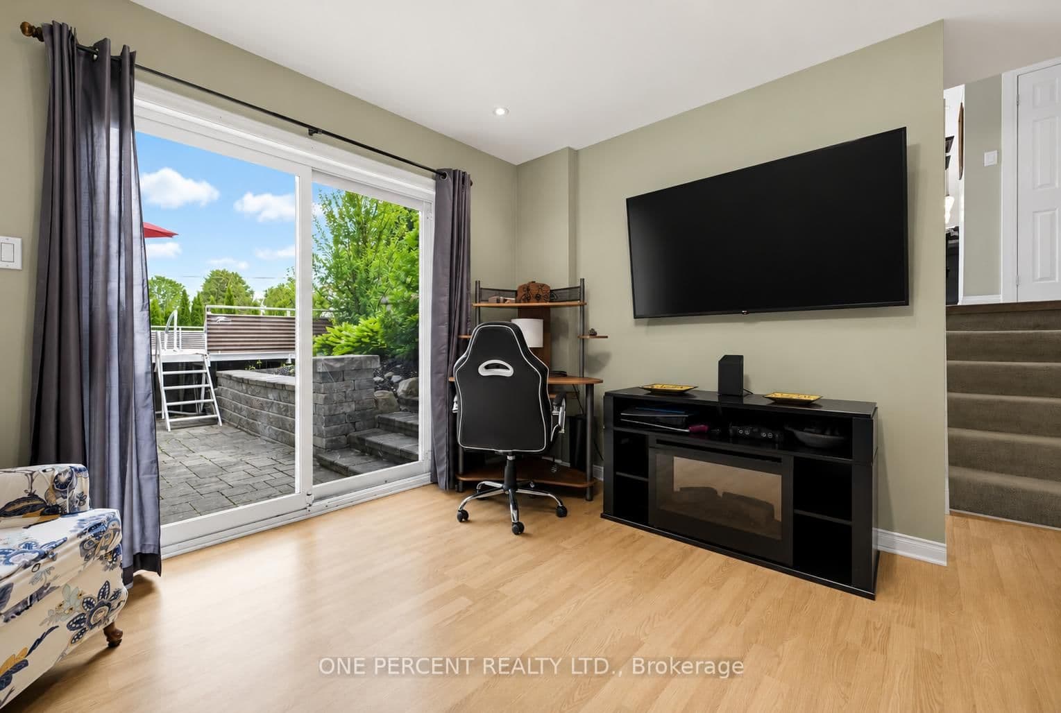 25 Hilltop Drive thumbnail 24