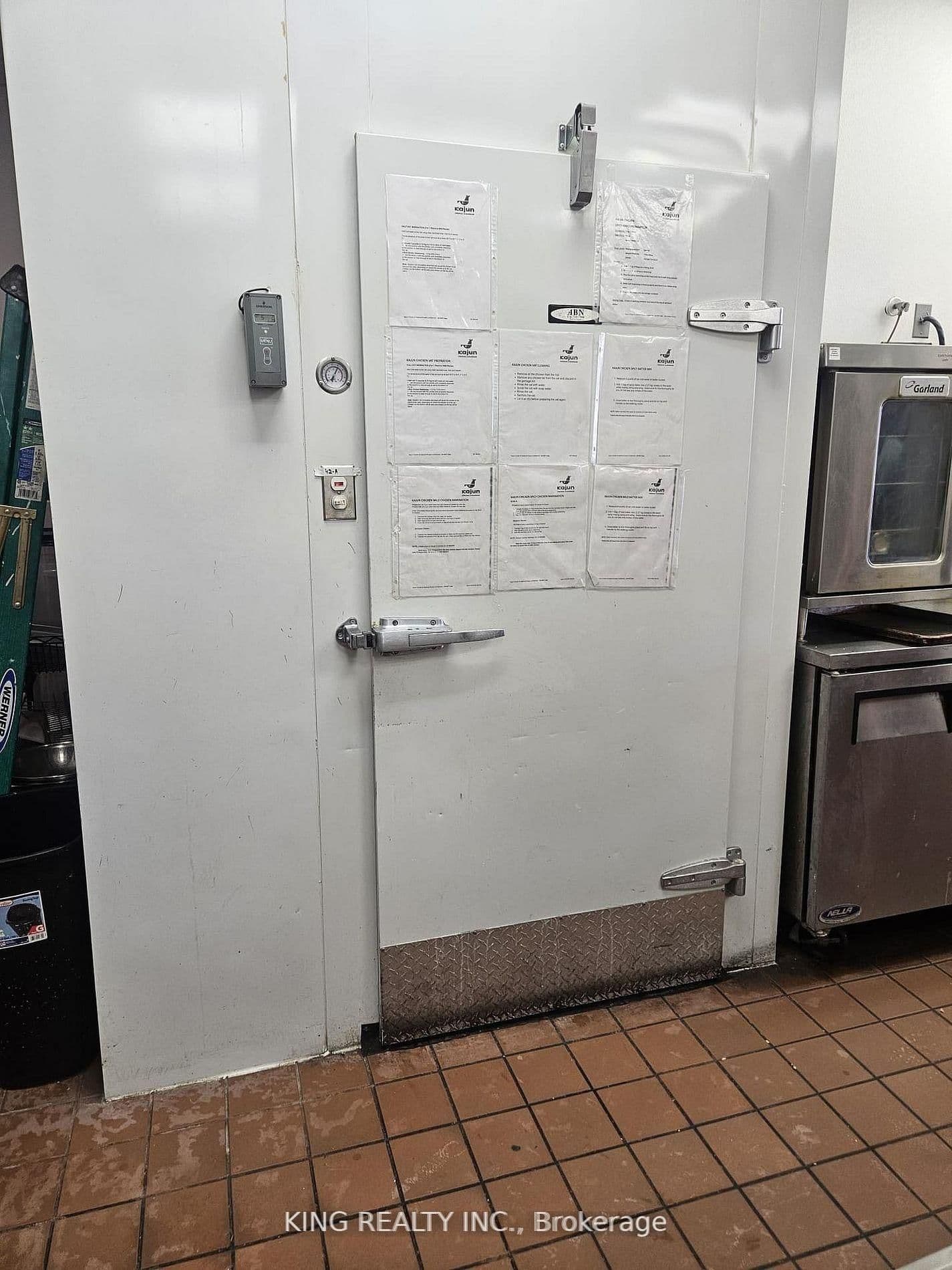 1476 Dundas Street E, Unit 3 thumbnail 15