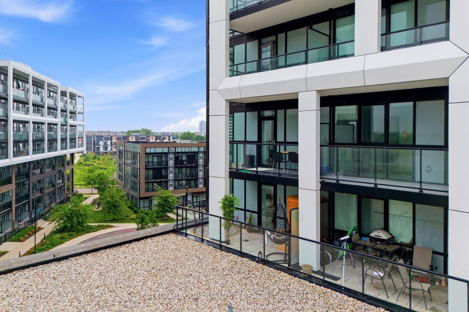 50 George Butchart Drive, Unit 407 thumbnail 28
