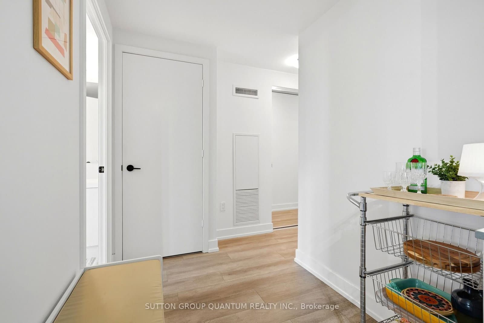 50 George Butchart Drive, Unit 407 thumbnail 3