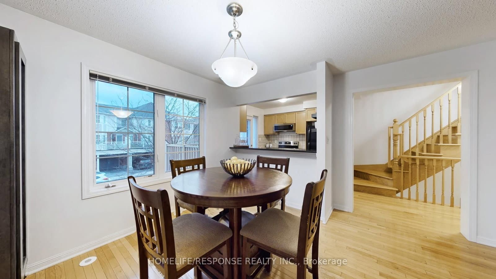 931 Deverell Place thumbnail 10