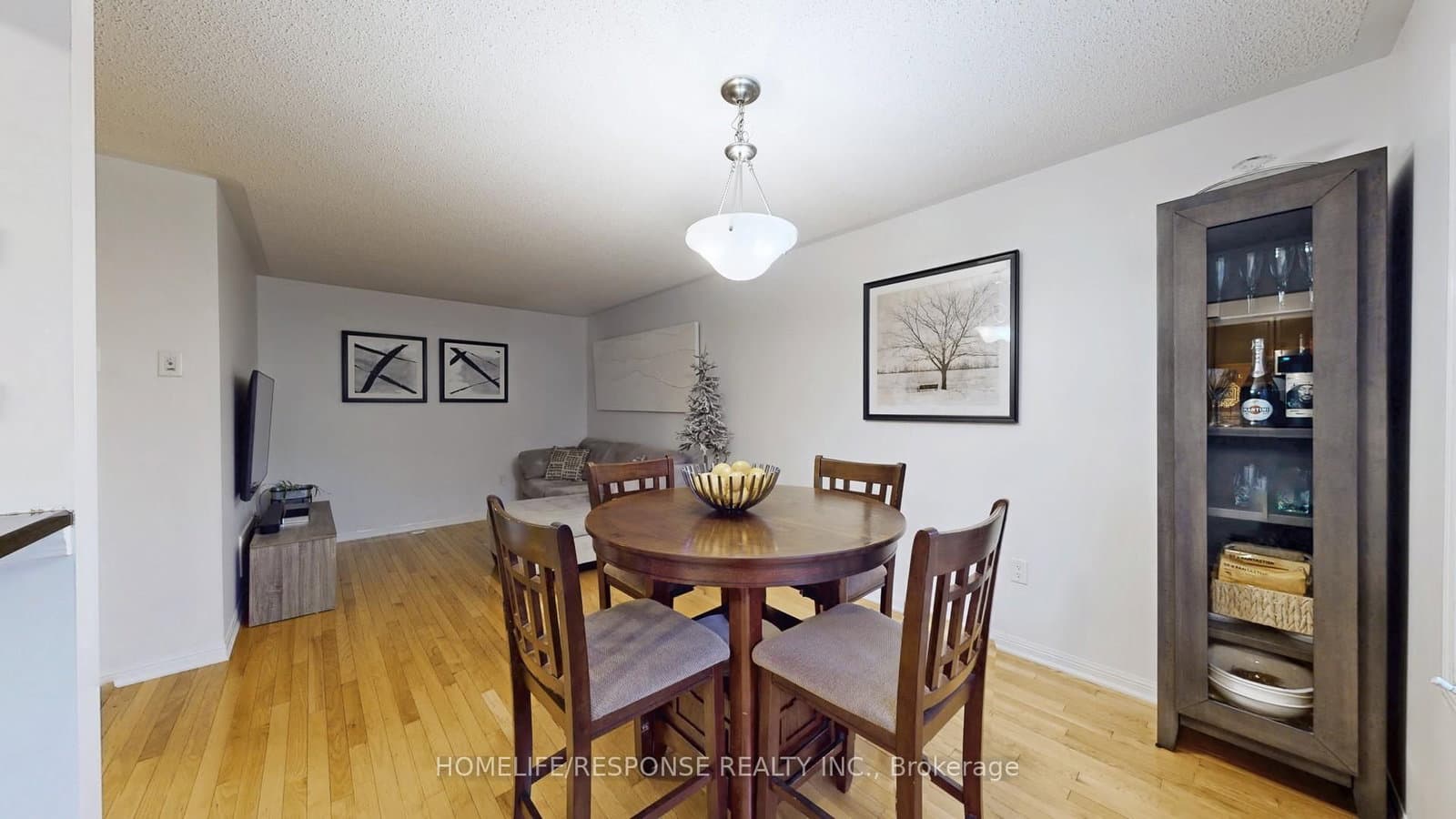 931 Deverell Place thumbnail 11