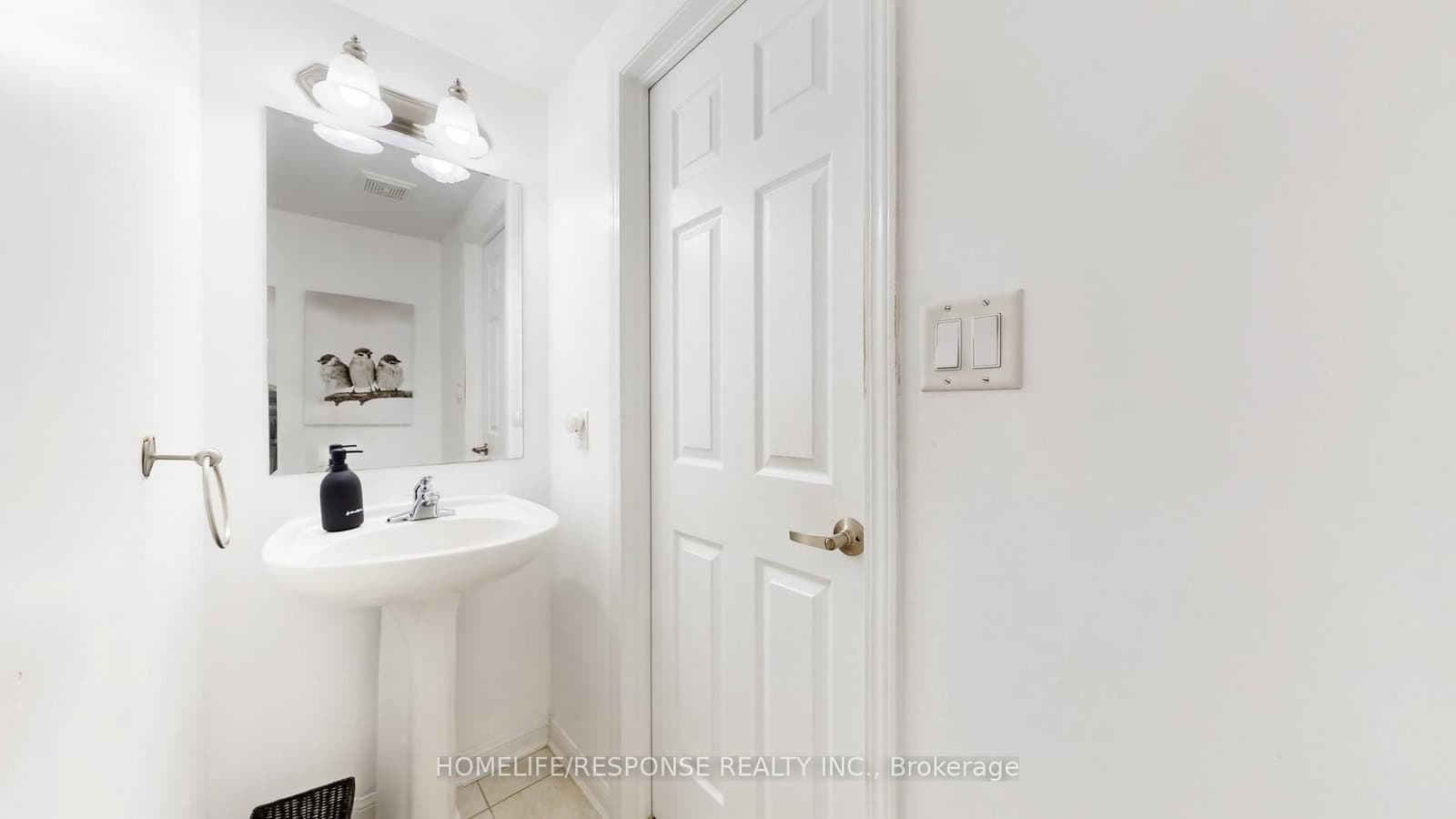 931 Deverell Place thumbnail 18
