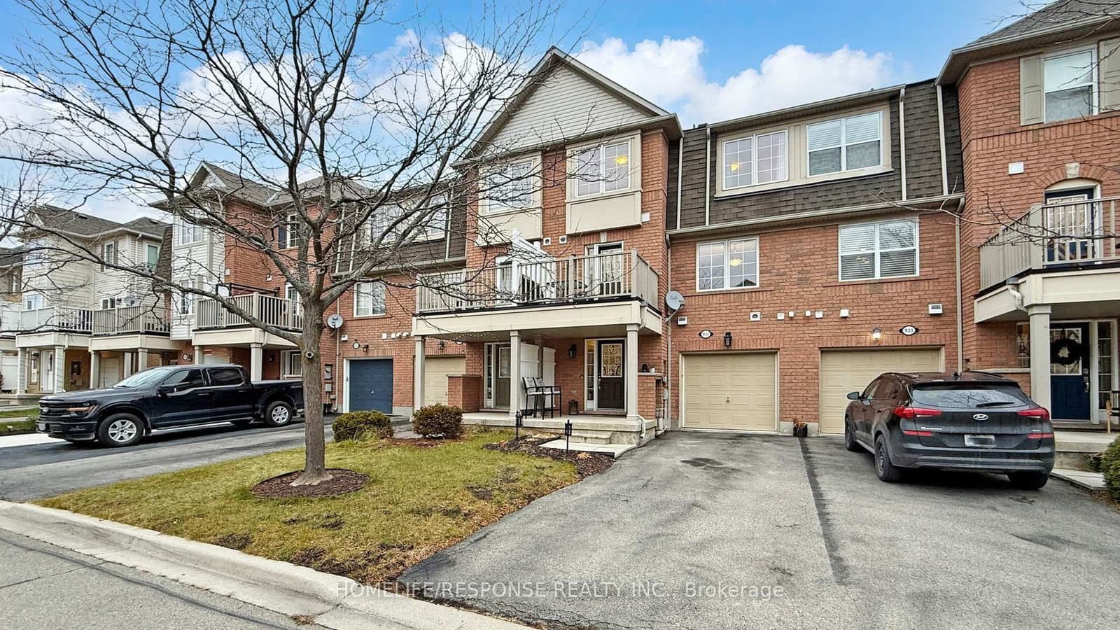 931 Deverell Place thumbnail 2