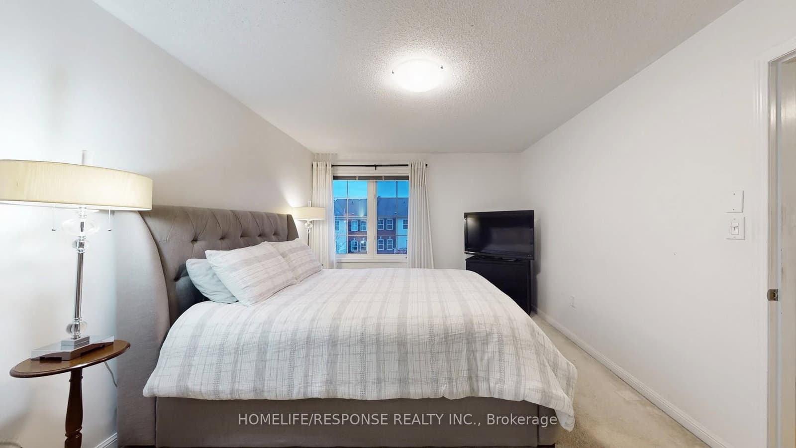 931 Deverell Place thumbnail 22