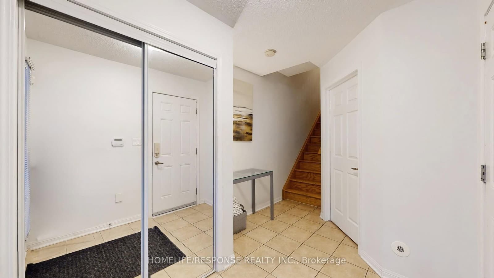 931 Deverell Place thumbnail 35