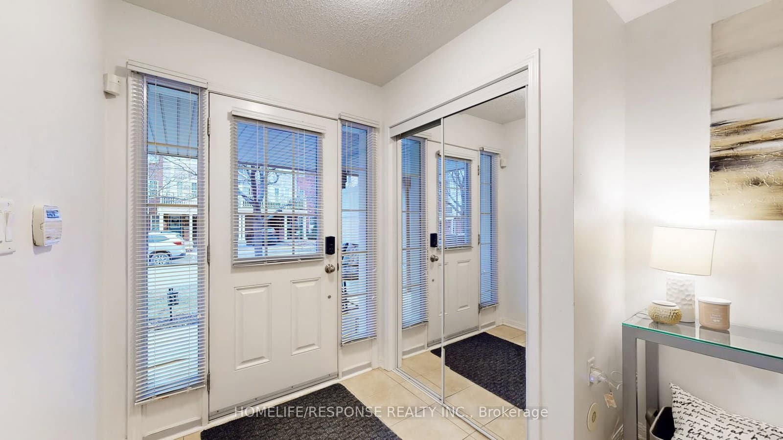 931 Deverell Place thumbnail 36