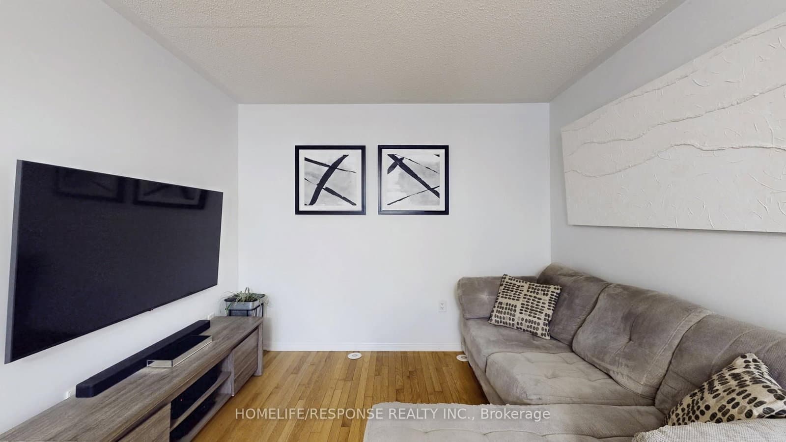 931 Deverell Place thumbnail 5