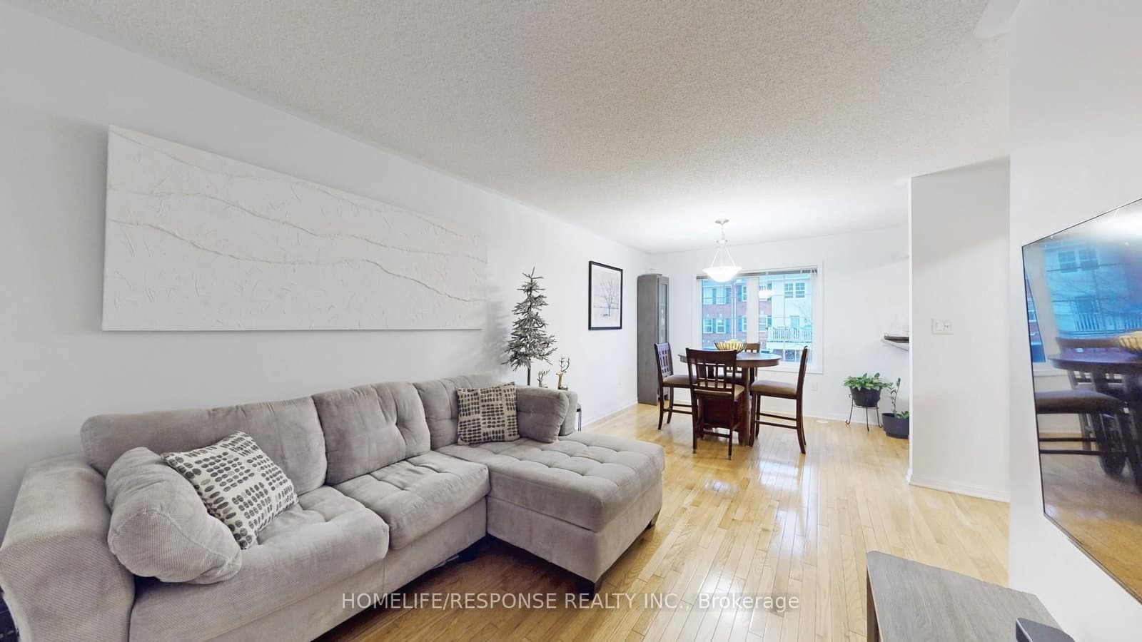931 Deverell Place thumbnail 8