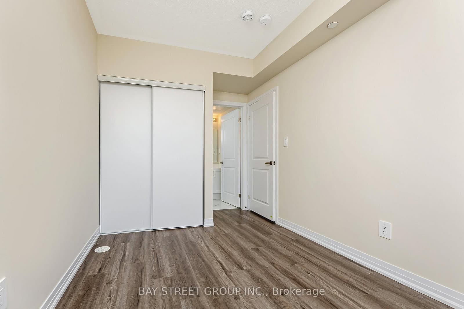 1573 Rose Way, Unit 111 thumbnail 16