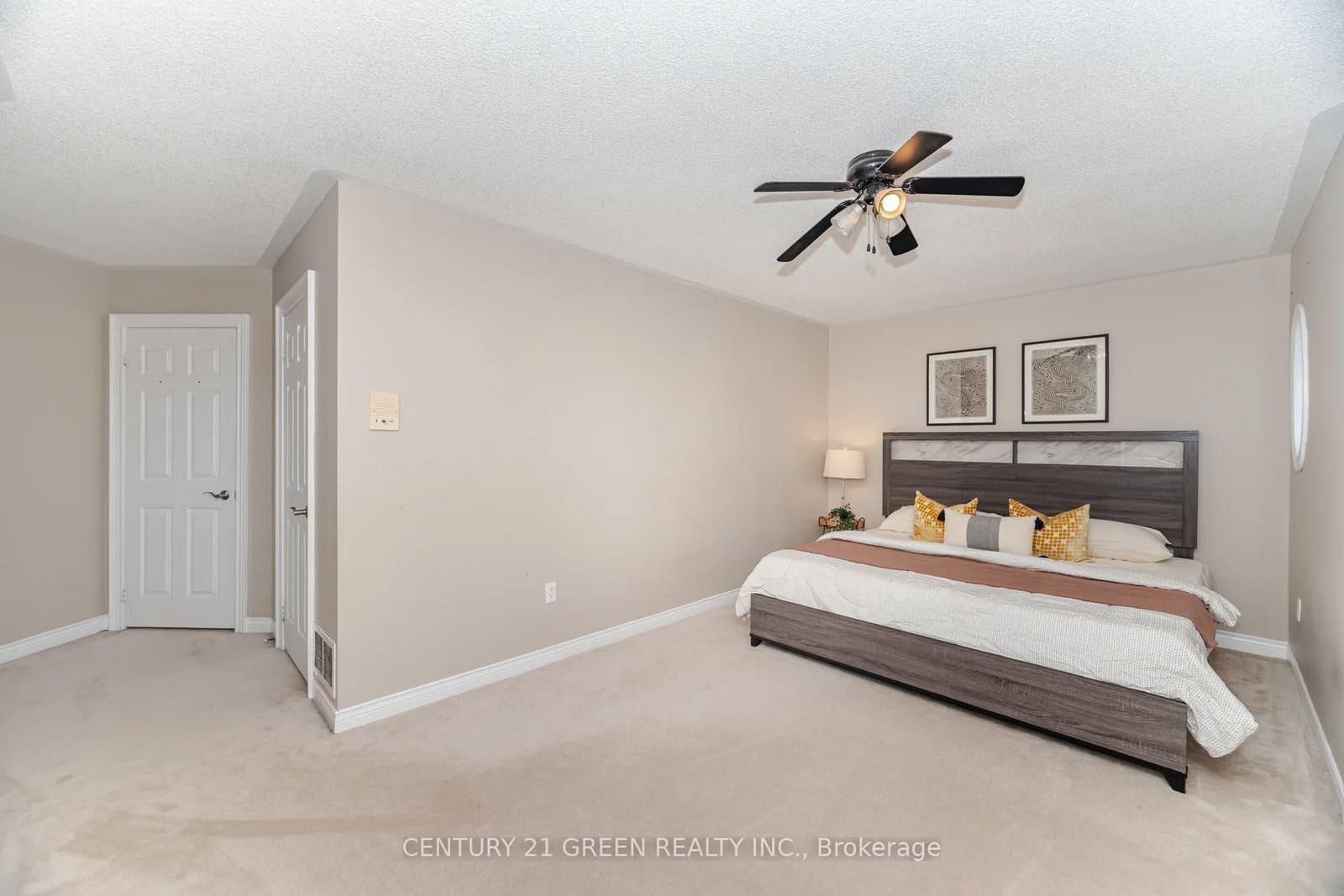 193 Royal Valley Drive thumbnail 41