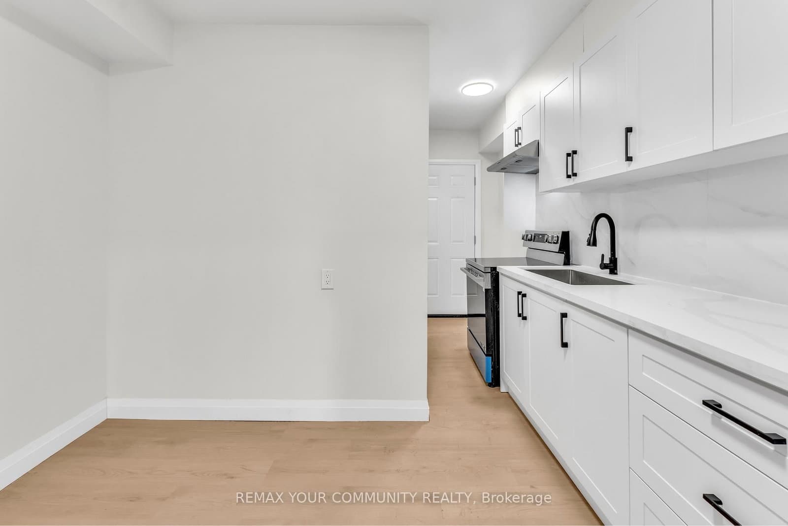 1822 St Clair Avenue W, Unit Upper Level thumbnail 13