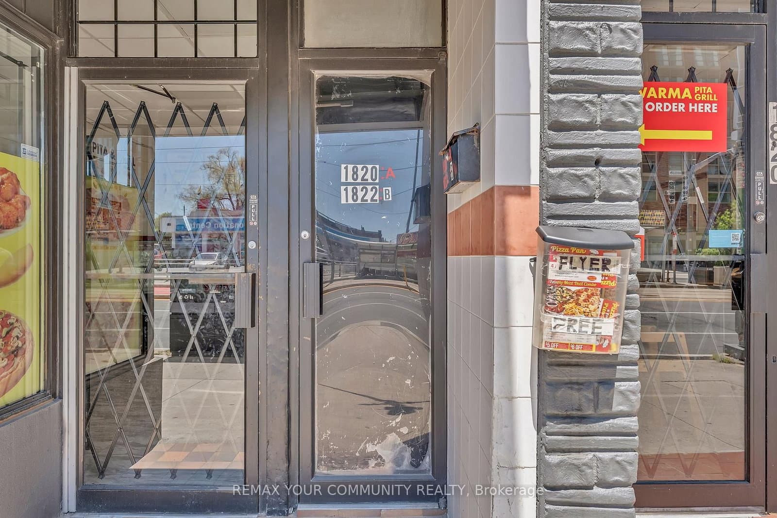 1822 St Clair Avenue W, Unit Upper Level thumbnail 21