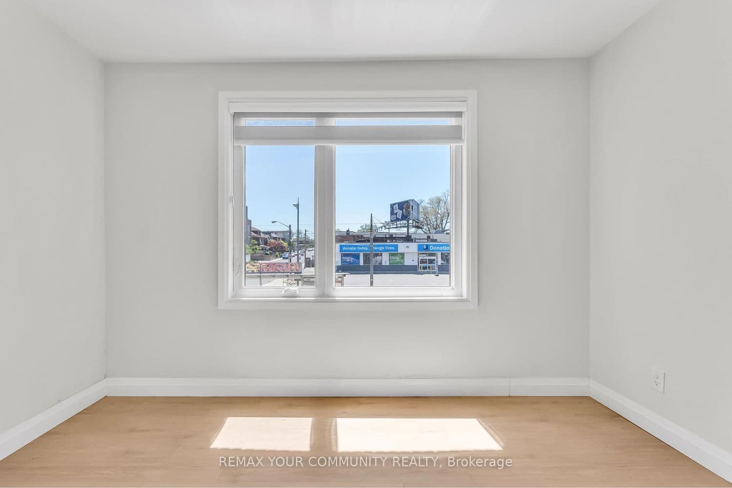 1822 St Clair Avenue W, Unit Upper Level thumbnail 8