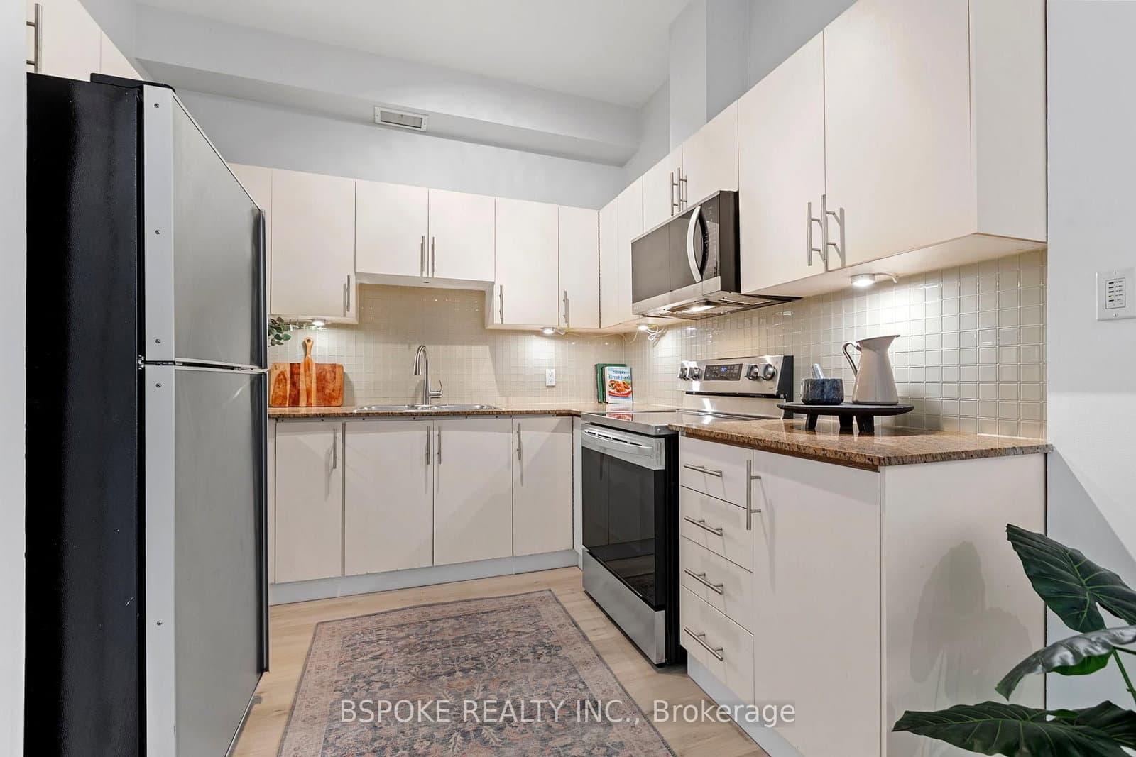 1 St Johns Road, Unit 303 thumbnail 6