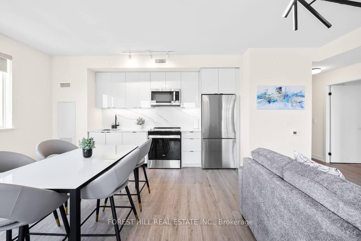 2300 ST CLAIR Avenue W, Unit 709 thumbnail 3