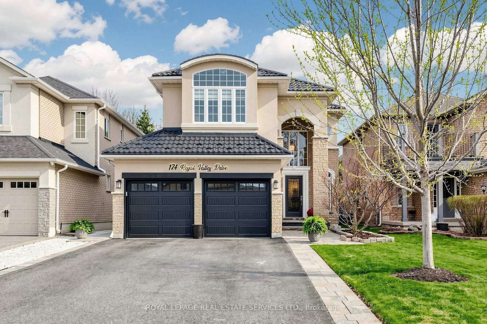 174 Royal Valley Drive thumbnail 2